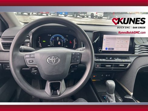 Used 2025 Toyota Camry LE FWD image 24