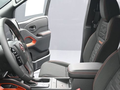 New 2026 Nissan Frontier PRO-4X w/ Pro-4x Convenience Package AWD/4WD image 22