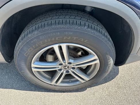 Used 2022 Mercedes-Benz GLC 300 4MATIC w/ Premium Package Lite image 8