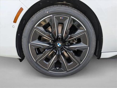New 2026 BMW 760i xDrive AWD/4WD image 10