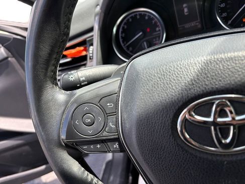 Used 2018 Toyota Camry SE w/ Moonroof Package FWD image 20