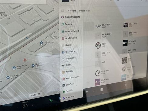 Used 2022 Tesla Model X image 16