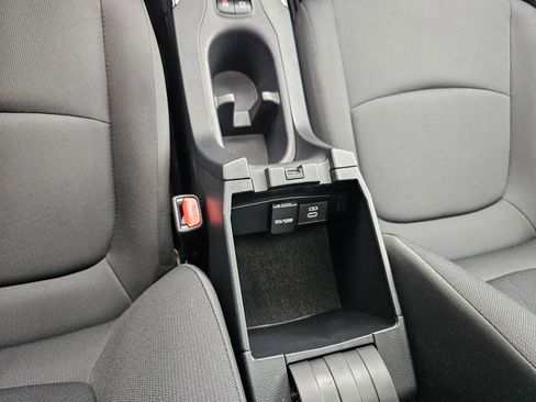 Used 2023 Toyota Corolla Cross LE w/ Moonroof Package image 31