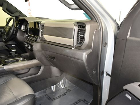 Used 2024 Chevrolet Silverado 1500 ZR2 w/ Technology Package AWD/4WD image 44