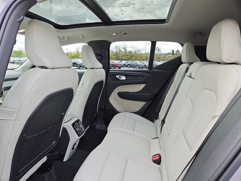 New 2026 Volvo XC40 B5 Ultra w/ Protection Package Premier image 8