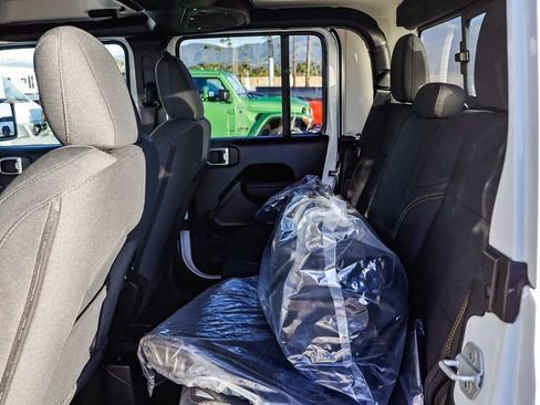 New 2026 Jeep Gladiator Sport image 20