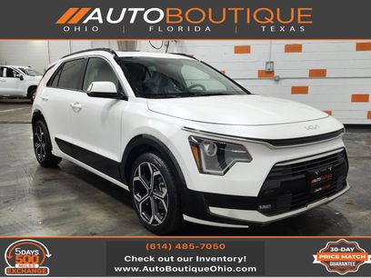 Used 2023 Kia Niro EX Touring