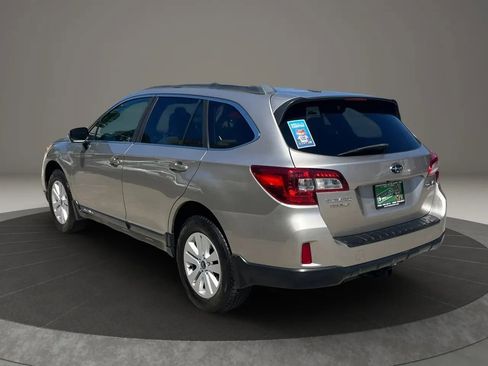 Used 2017 Subaru Outback 2.5i Premium AWD/4WD image 5