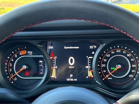 Used 2024 Jeep Wrangler Unlimited Rubicon image 5