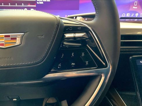 Used 2023 Land Rover Range Rover Long Wheelbase Autobiography image 24