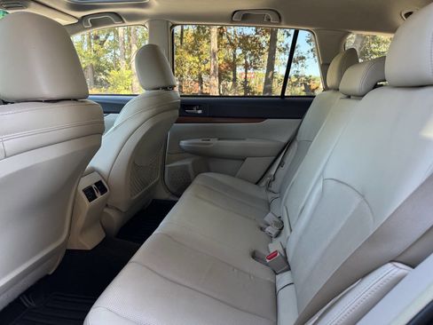 Used 2014 Subaru Outback 2.5i Limited image 22