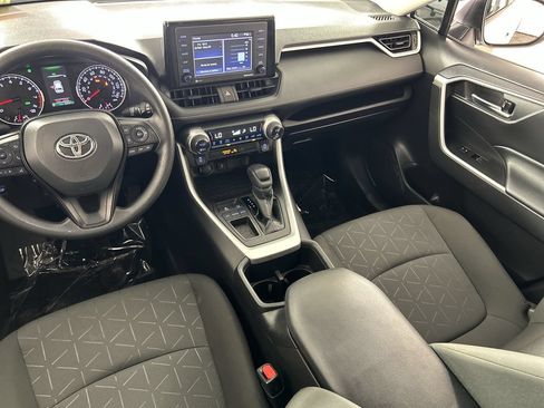 Used 2022 Toyota RAV4 XLE w/ Convenience Package FWD image 24