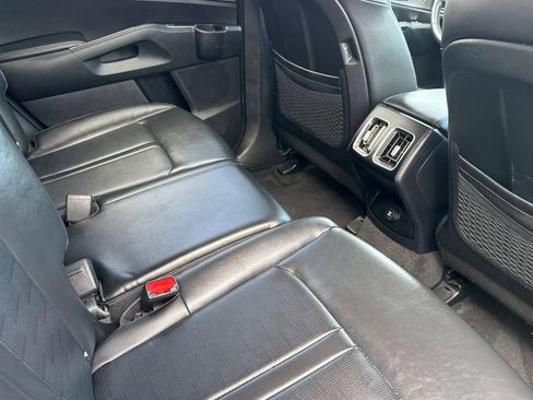 Used 2024 Kia Sorento S image 30