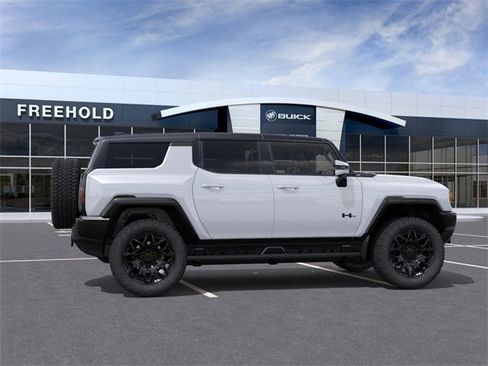 New 2026 GMC Hummer EV SUV w/ LPO, Dark Essentials Package image 5