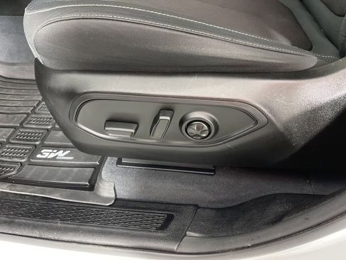 Used 2023 Jeep Grand Cherokee L Laredo w/ Luxury Tech Group I image 25