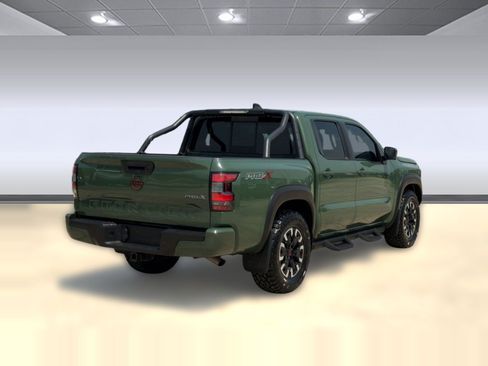 Used 2022 Nissan Frontier Pro-X RWD image 9