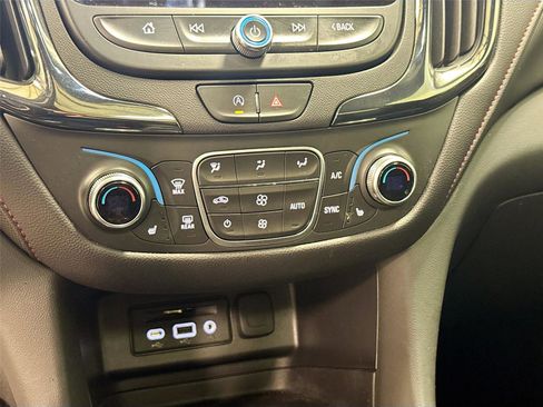 Used 2024 Chevrolet Equinox RS w/ RS Leather Package image 15