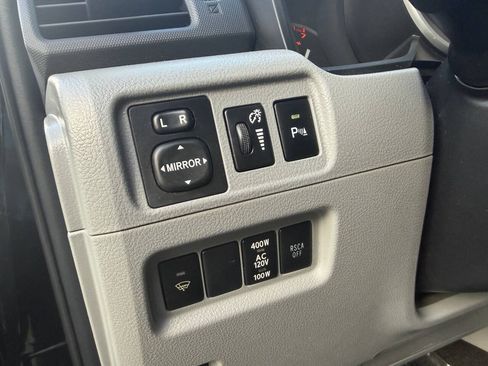 Used 2013 Toyota 4Runner SR5 w/ Convenience Pkg RWD image 13