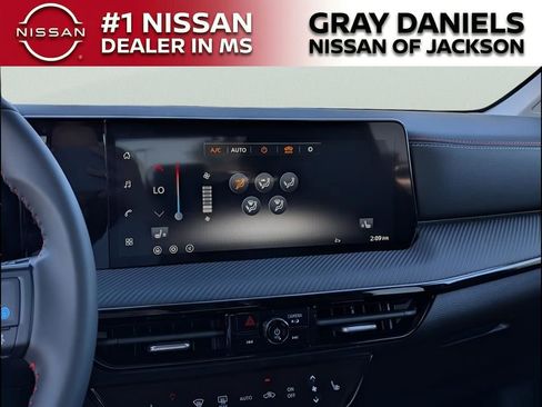 New 2026 Nissan Kicks SR w/ Cold Weather Package image 9