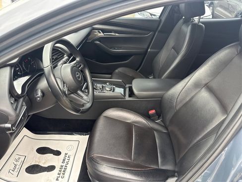 Used 2019 MAZDA MAZDA3 AWD Hatchback w/ Premium Pkg image 11