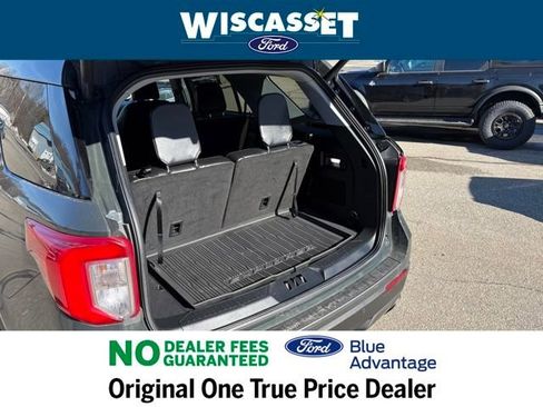 Used 2023 Ford Explorer XLT w/ Equipment Group 202A image 12