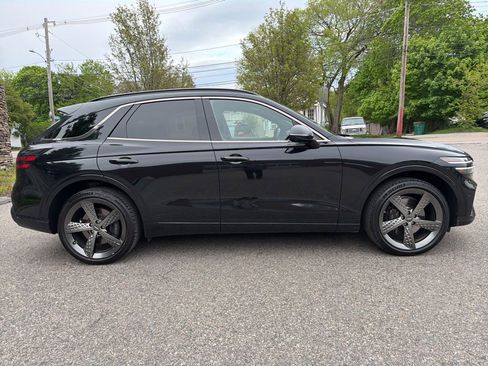 Used 2023 Genesis GV70 3.5T Sport w/ Sport Prestige Package AWD/4WD image 6