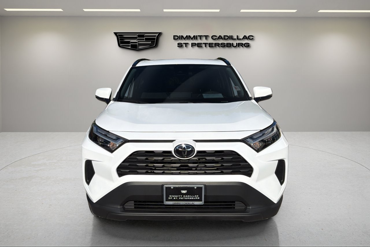Used 2025 Toyota RAV4 XLE AWD/4WD image 8