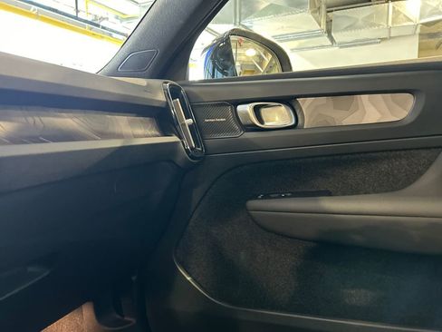 Certified 2023 Volvo XC40 Recharge Ultimate image 21