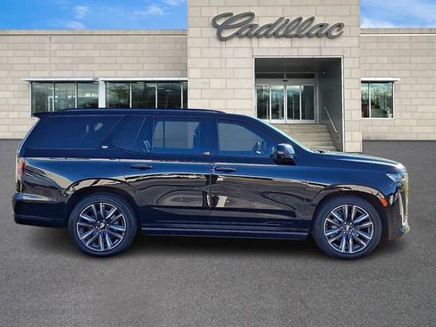 Used 2021 Cadillac Escalade Sport w/ Driver Assist Tech Package image 8