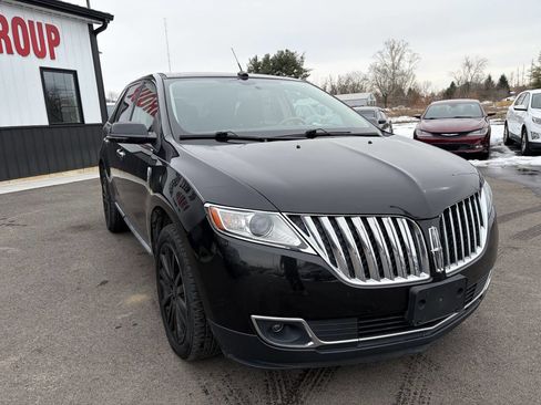 Used 2013 Lincoln MKX AWD image 4