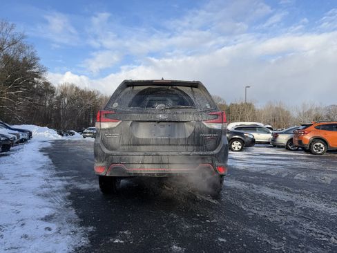 Used 2023 Subaru Forester Sport image 10