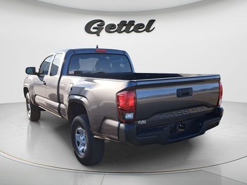 Used 2020 Toyota Tacoma SR image 2