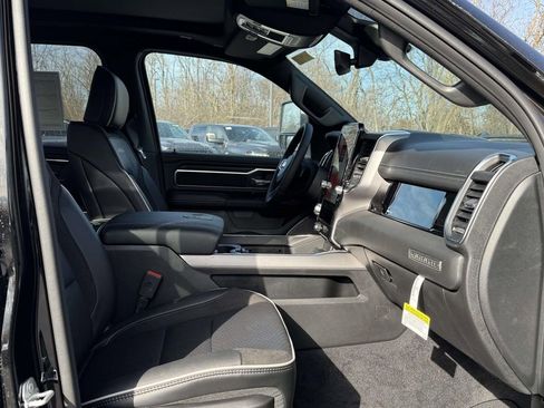 New 2026 RAM 1500 Laramie AWD/4WD image 17