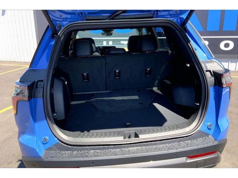 Used 2026 Chevrolet Equinox ACTIV w/ Convenience Package III AWD/4WD image 11