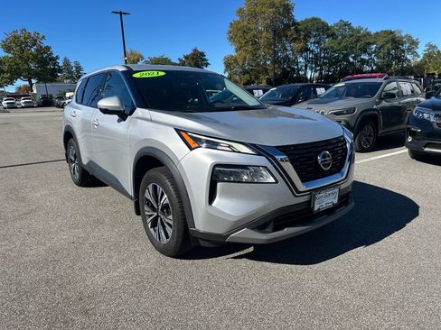 Used 2021 Nissan Rogue SV image 4