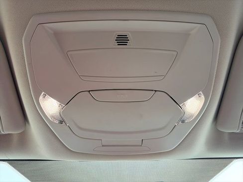 Used 2019 Ford Escape SE image 49