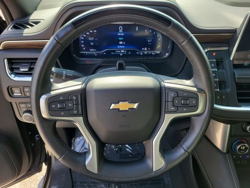 Used 2023 Chevrolet Suburban Premier w/ Advanced Technology Package image 26