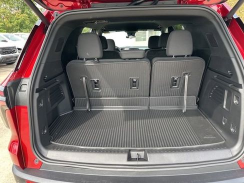 New 2026 Chevrolet Traverse LT w/ LPO, Floor Liner Package image 14