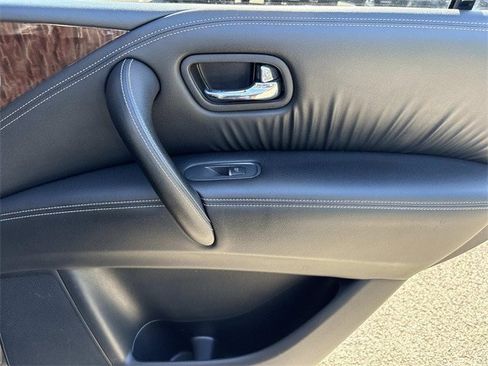 Used 2020 Nissan Armada SL w/ Premium Package image 22