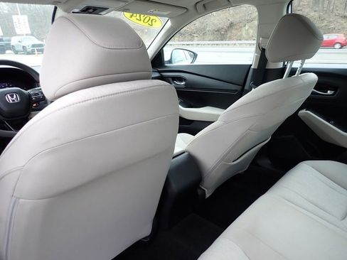 Used 2024 Honda Accord EX image 16