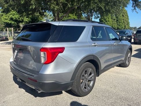 Used 2022 Ford Explorer XLT w/ Equipment Group 202A RWD image 5