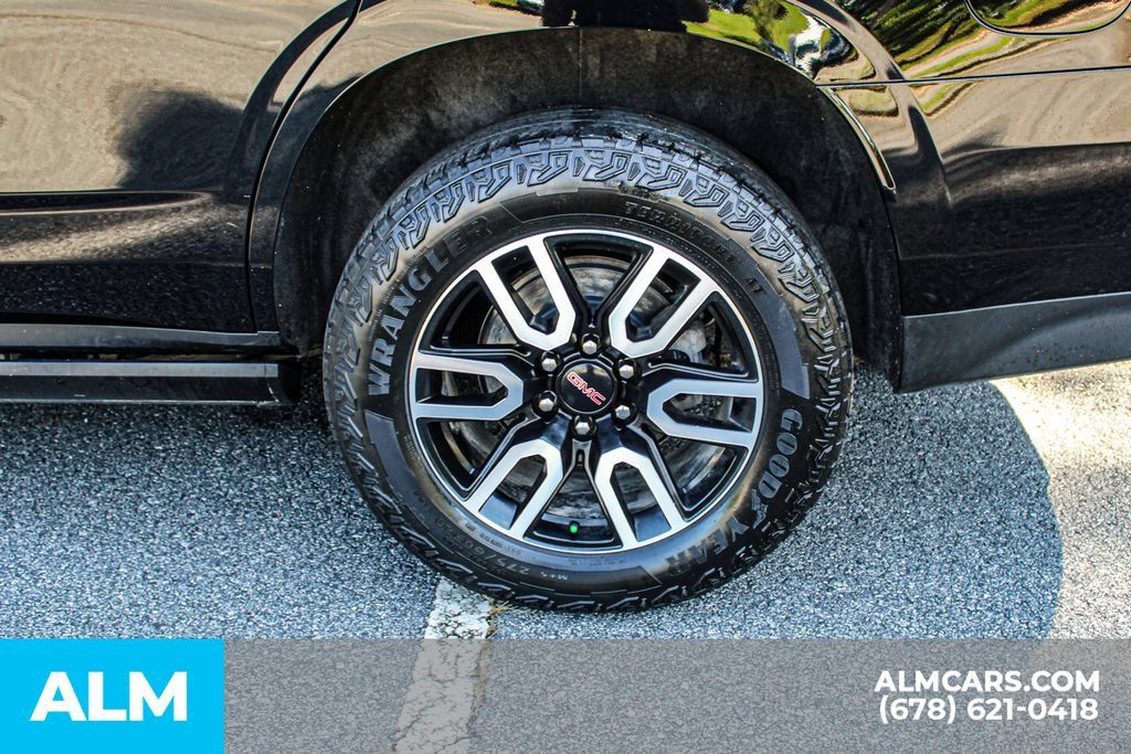 Used 2023 GMC Yukon AT4 AWD/4WD image 15