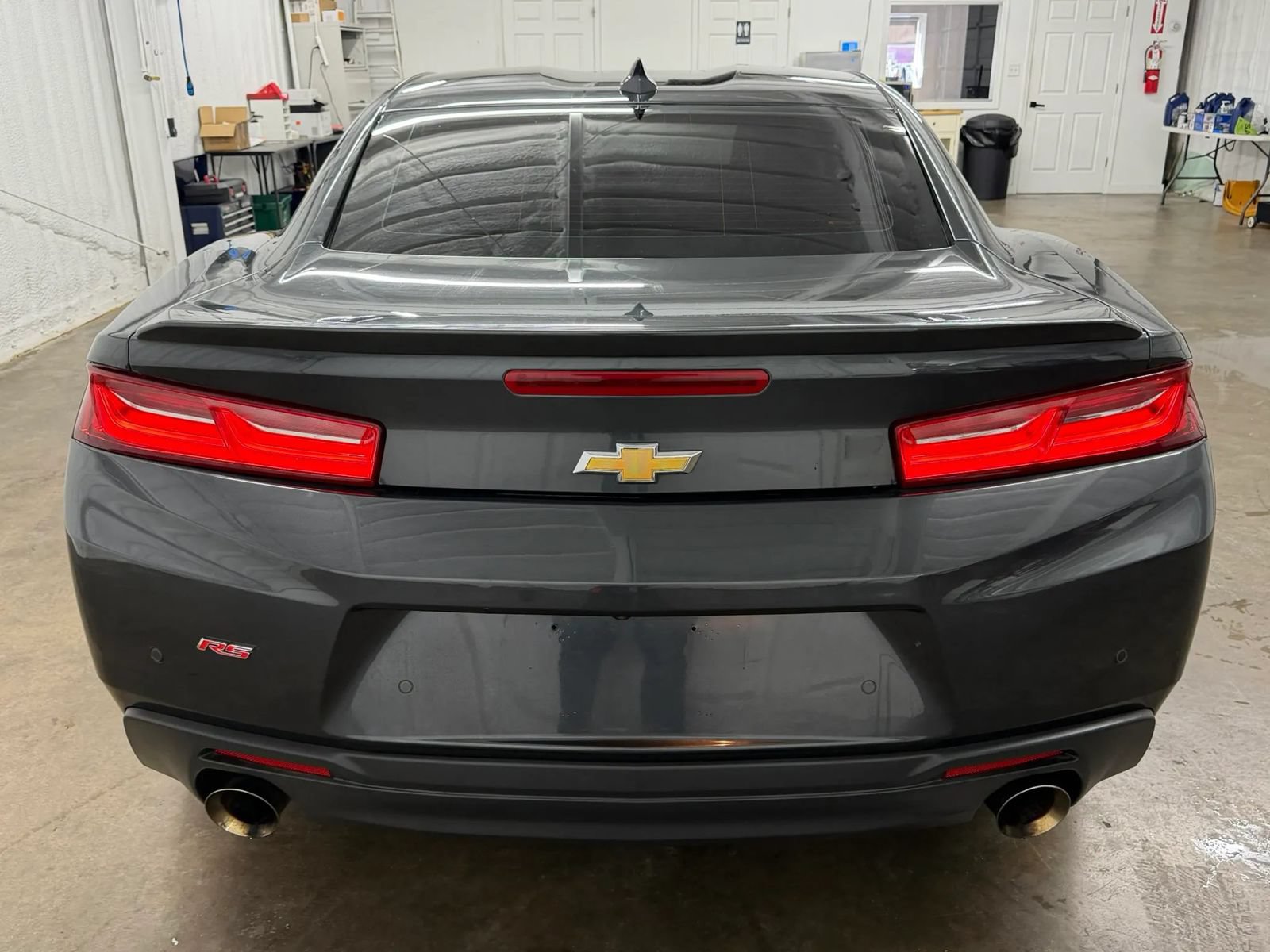 Used 2018 Chevrolet Camaro LT RWD image 5