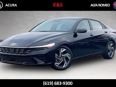 Used 2025 Hyundai Elantra Limited