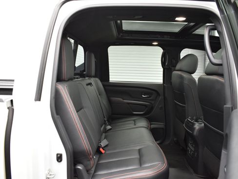 Used 2023 Nissan Titan PRO-4X w/ Pro-4x Convenience Package image 11
