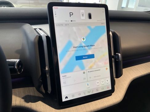 New 2026 Volvo EX30 Cross Country Ultra w/ Protection Package Premier image 18