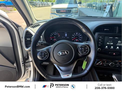 Used 2020 Kia Soul GT-Line FWD image 17