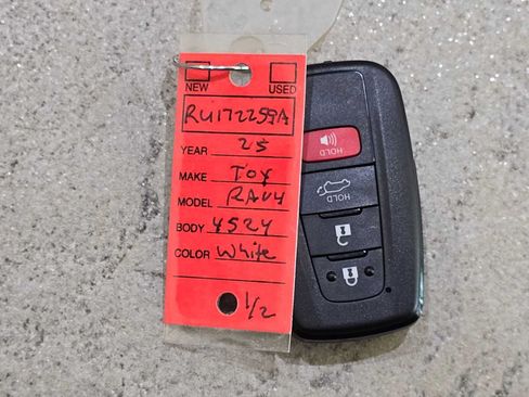 Certified 2024 Toyota RAV4 SE w/ Convenience Package AWD/4WD image 33
