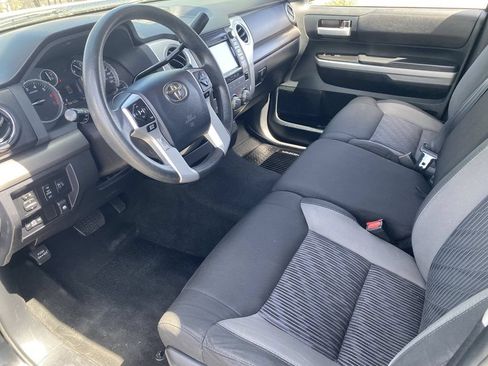 Used 2017 Toyota Tundra SR5 AWD/4WD image 16