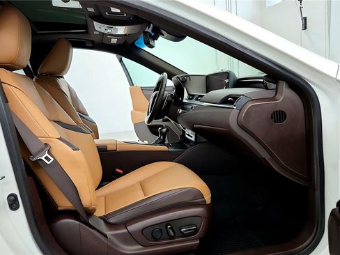 Used 2021 Lexus ES 250 w/ Premium Package AWD/4WD image 13